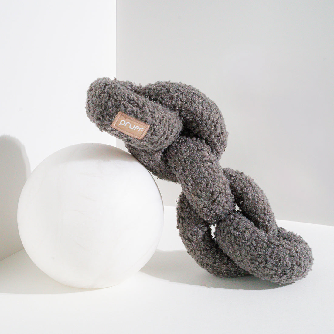 Boucle Many Links Plush Toy