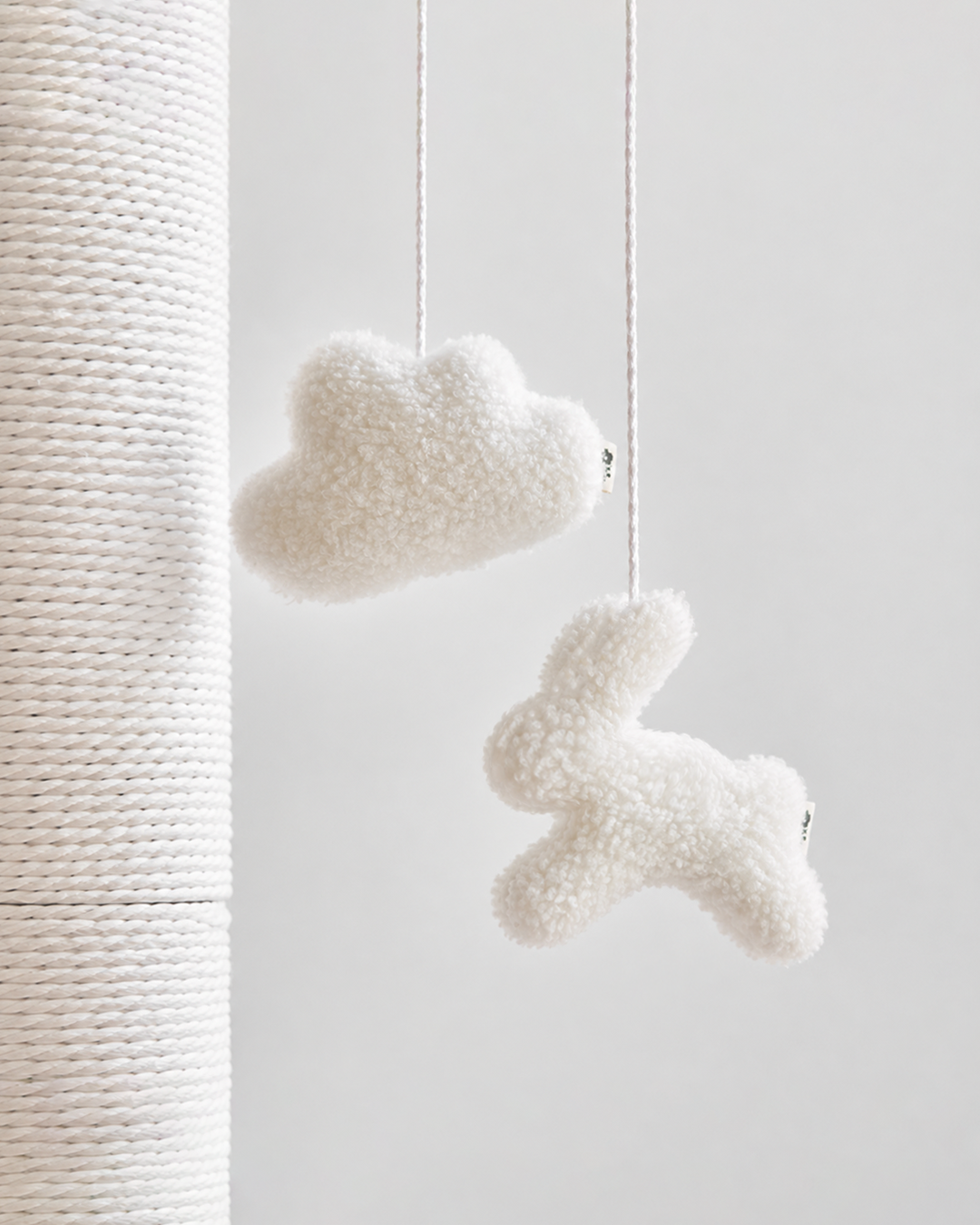 Magnetic Hanging Cat Toy