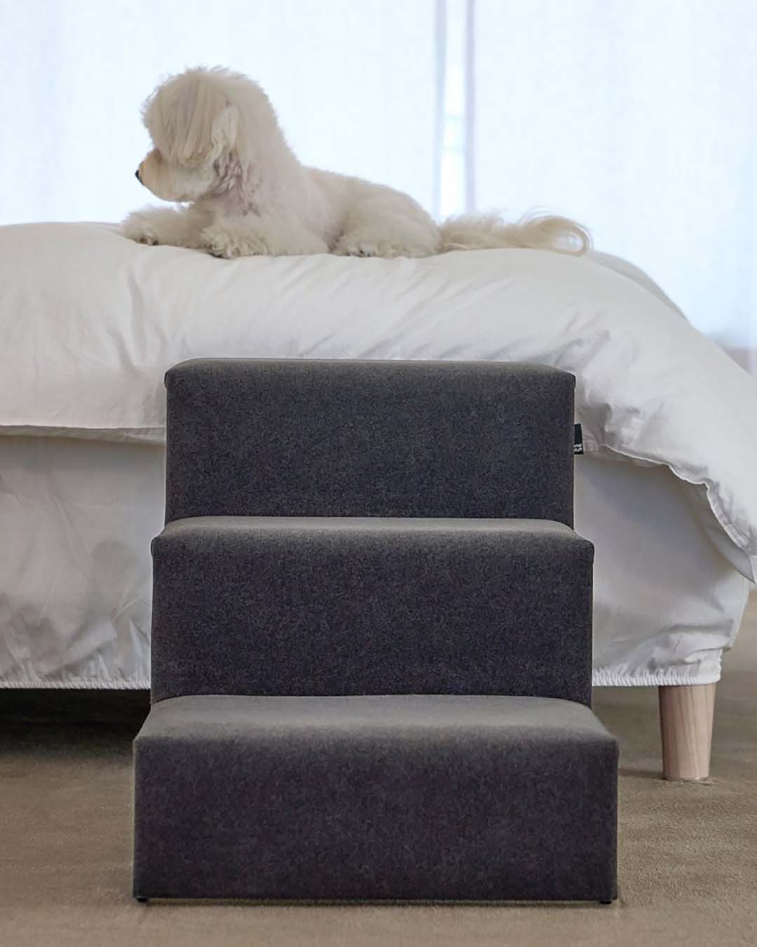 dog stairs designed for easy cleaning and daily maintenance