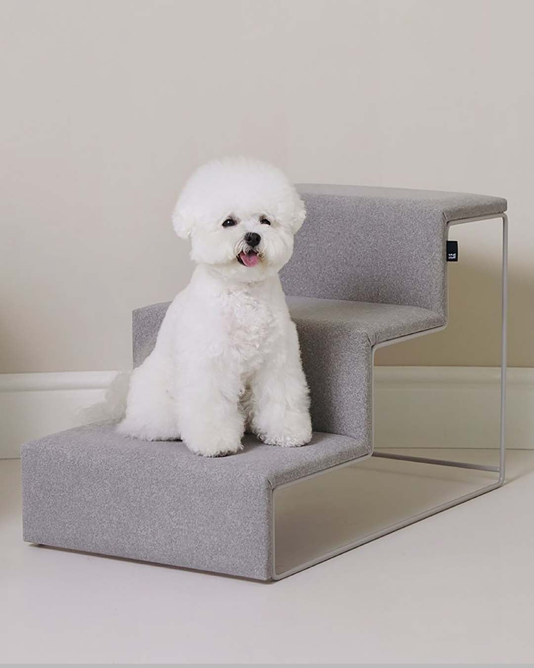 pet steps made with stain-resistant performance fabric
