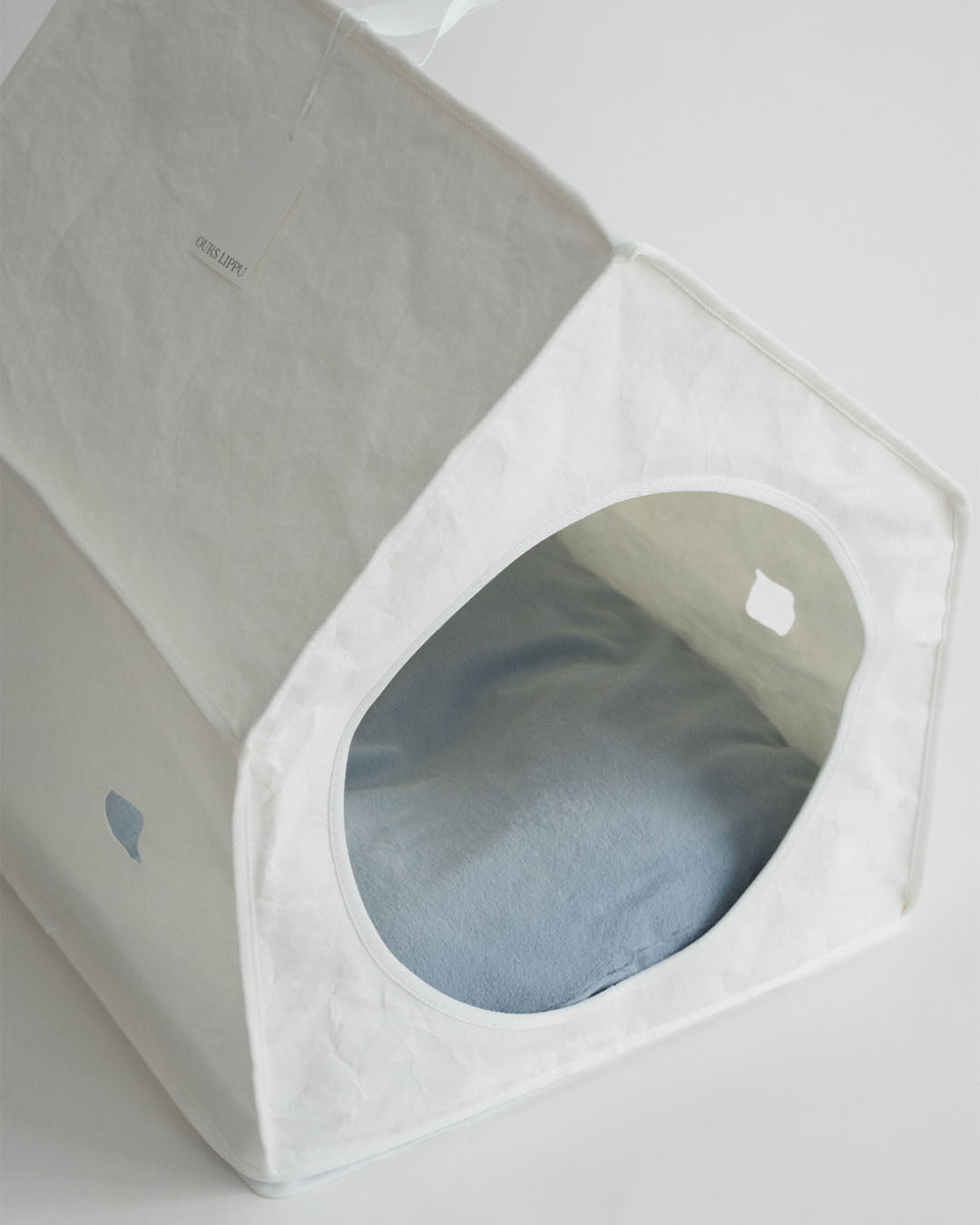 #Color_Sky Blue + Beige