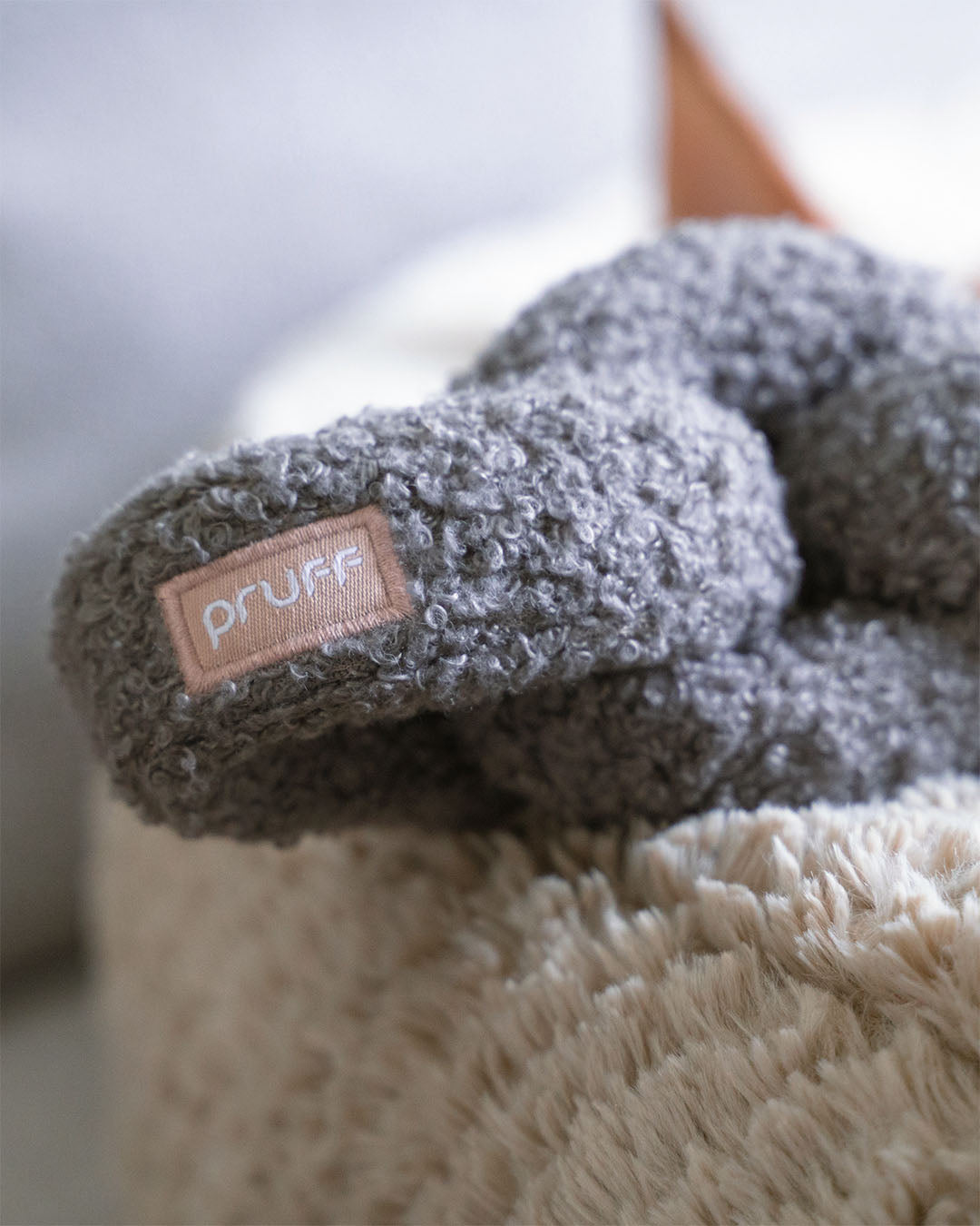 Boucle Many Links Plush Toy