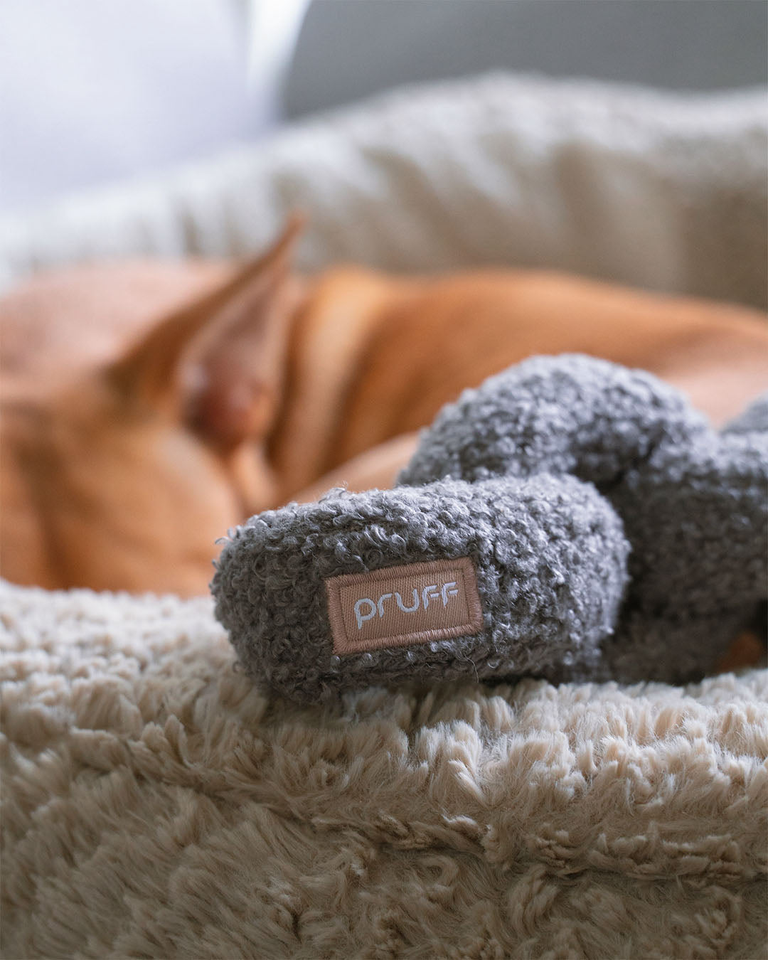 Boucle Many Links Plush Toy