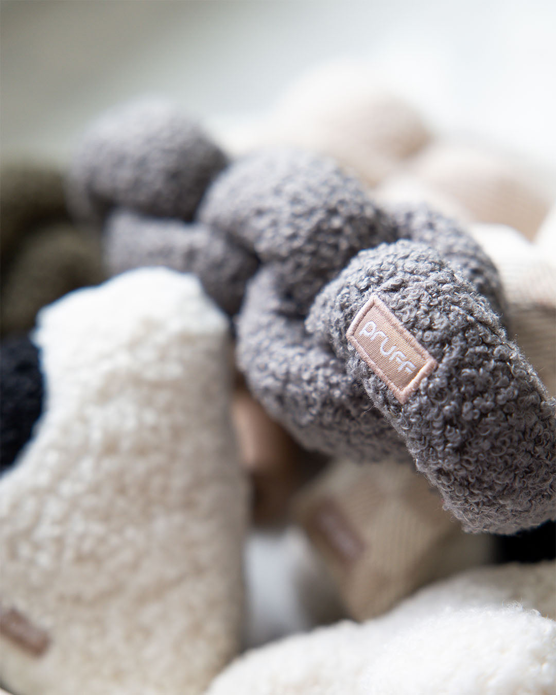 Boucle Many Links Plush Toy