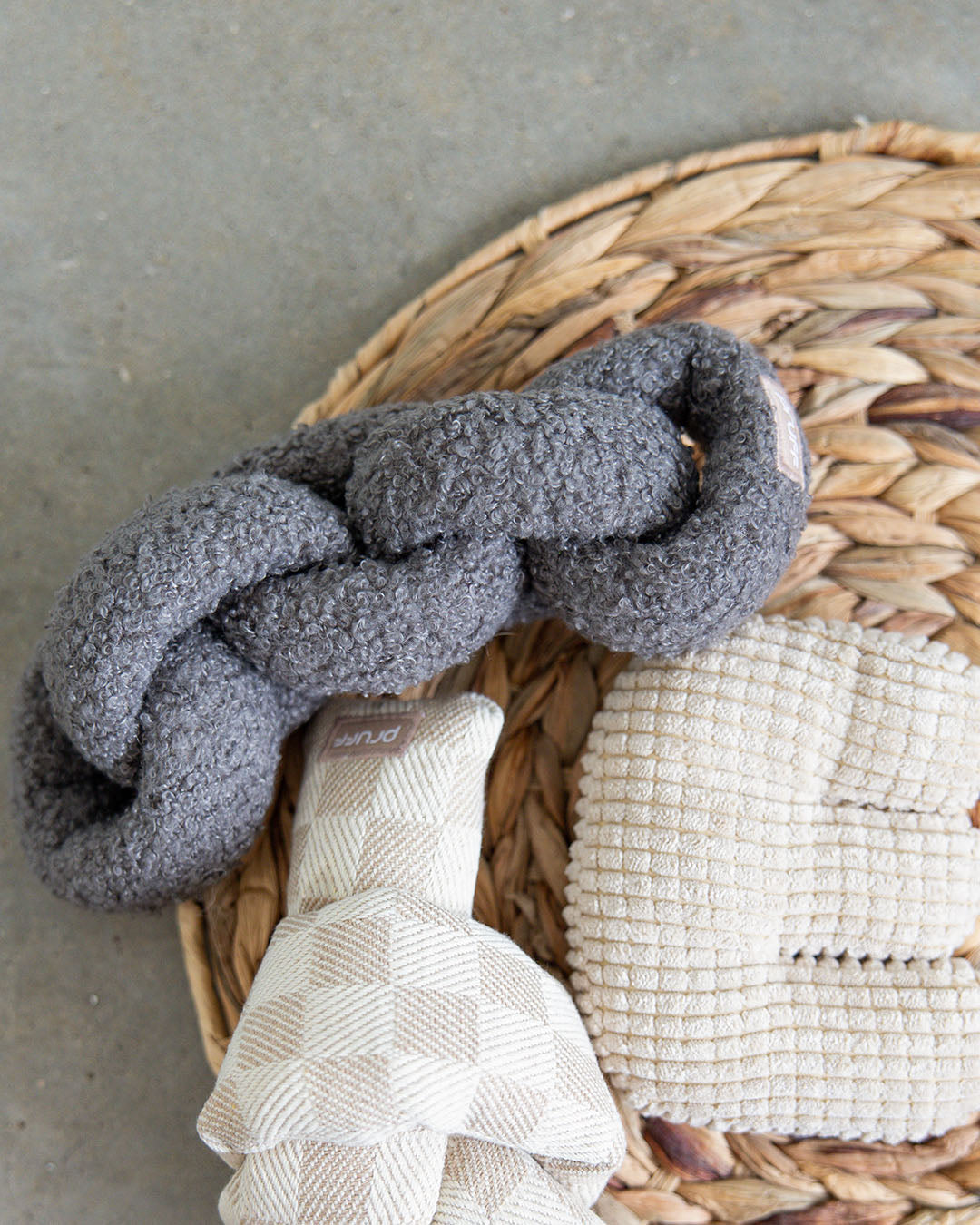 Boucle Many Links Plush Toy