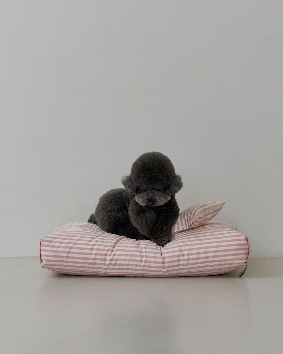 Rest Bed Pink Stripe