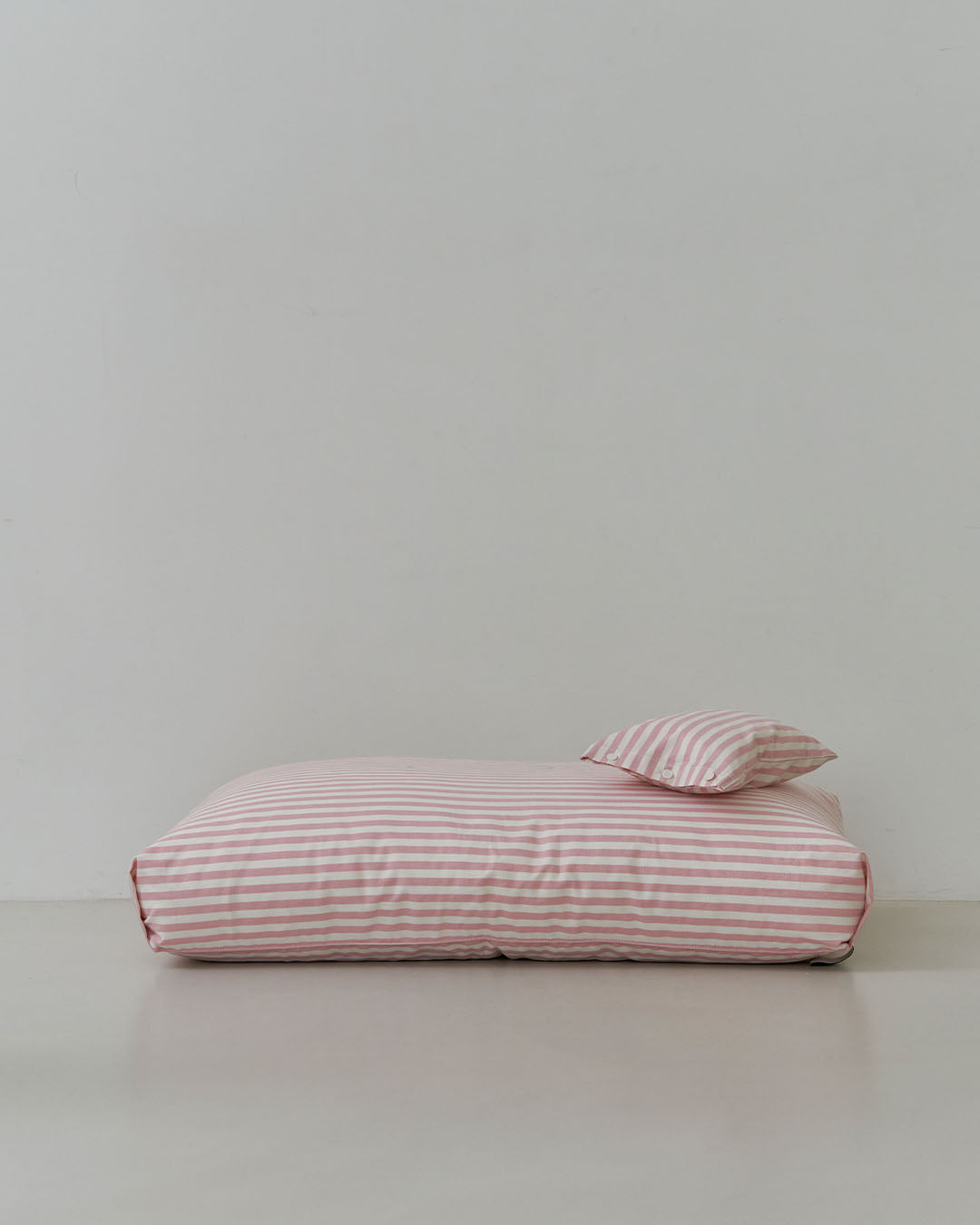 Rest Bed Pink Stripe