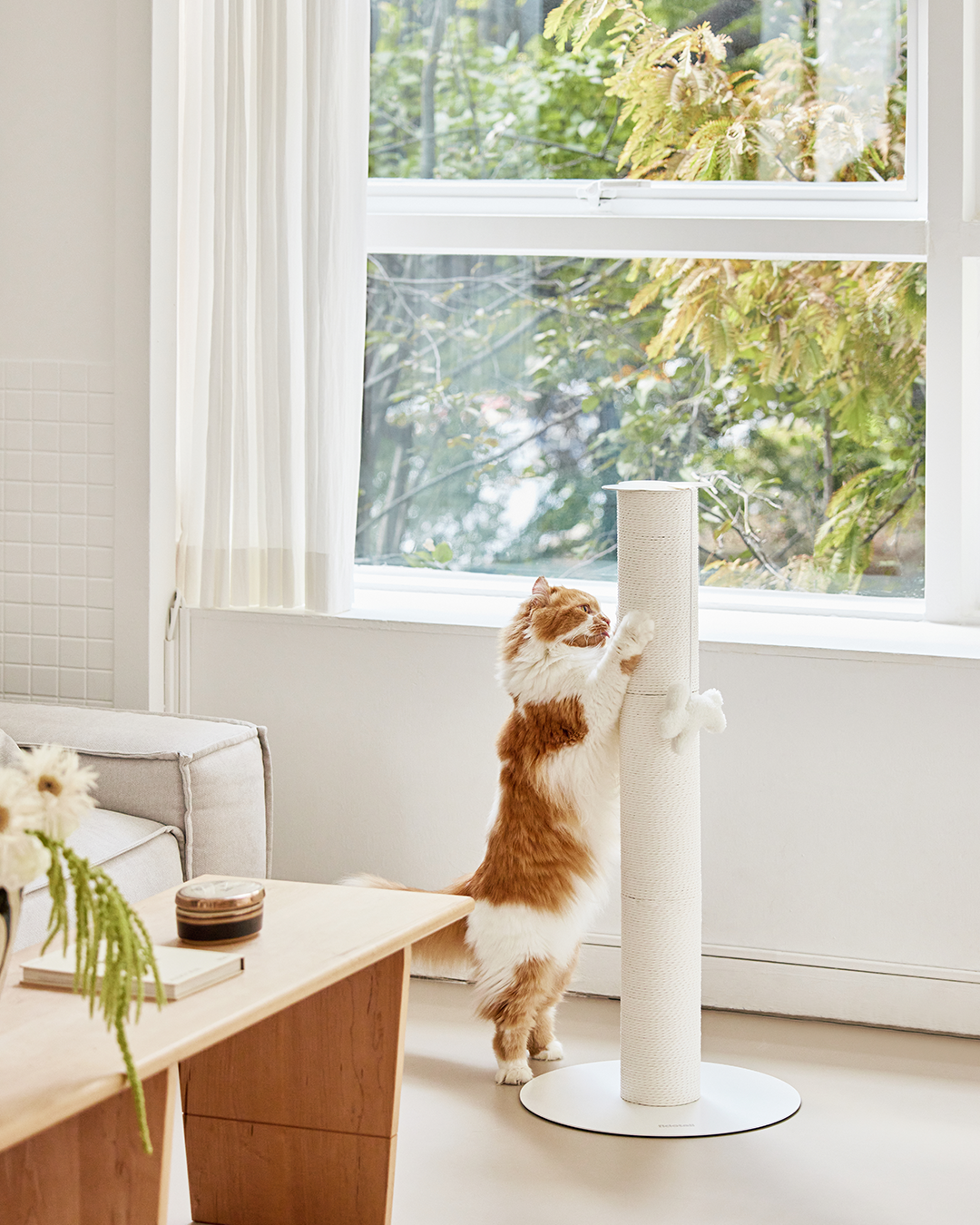 Clover Paper Rope Scratching Post 2-Tier White | Preorder