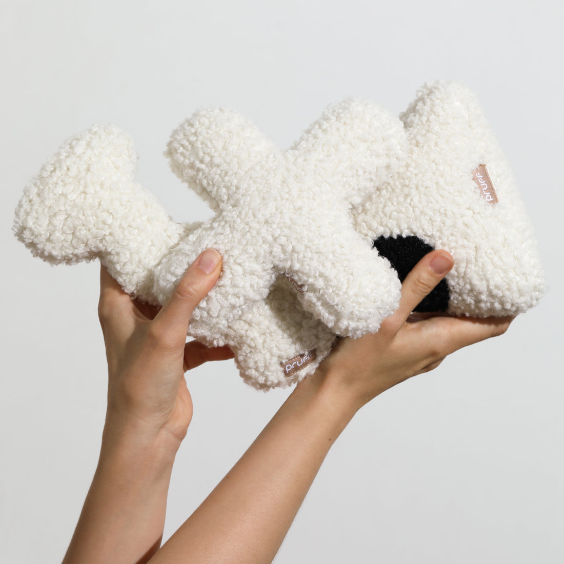 Hugs Boucle Toy with Squeaker