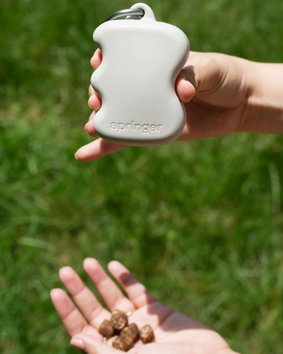 Silicone Dog Treat Dispenser Oat