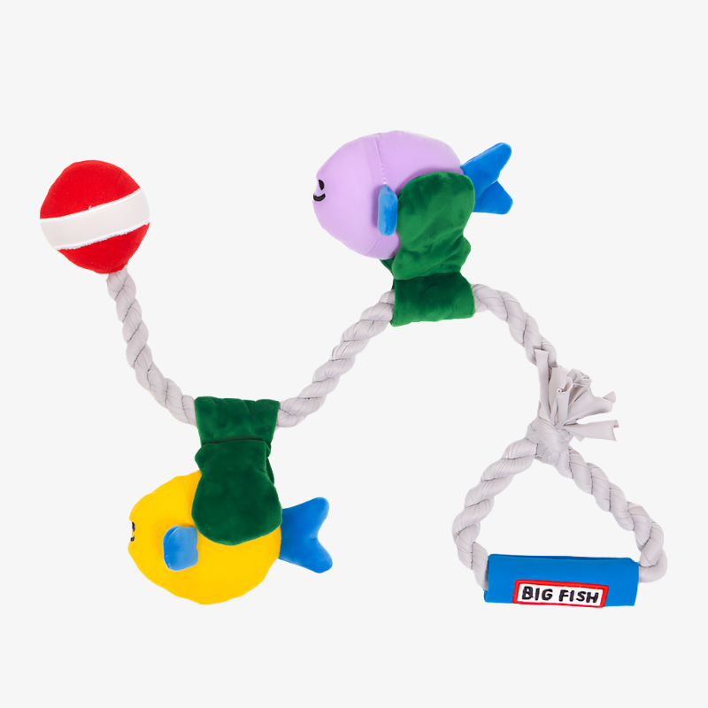 Fishing Tug Toy featuring a soft fabric rope with a detachable fish and crinkly seaweed leaves.