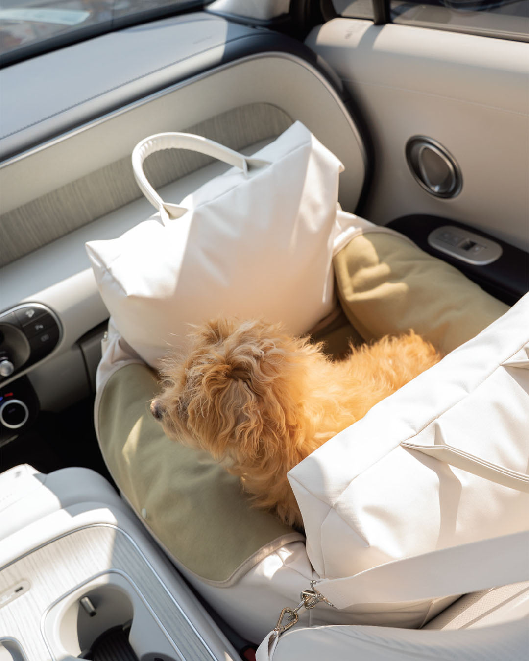 Garden Car Seat White | Preorder