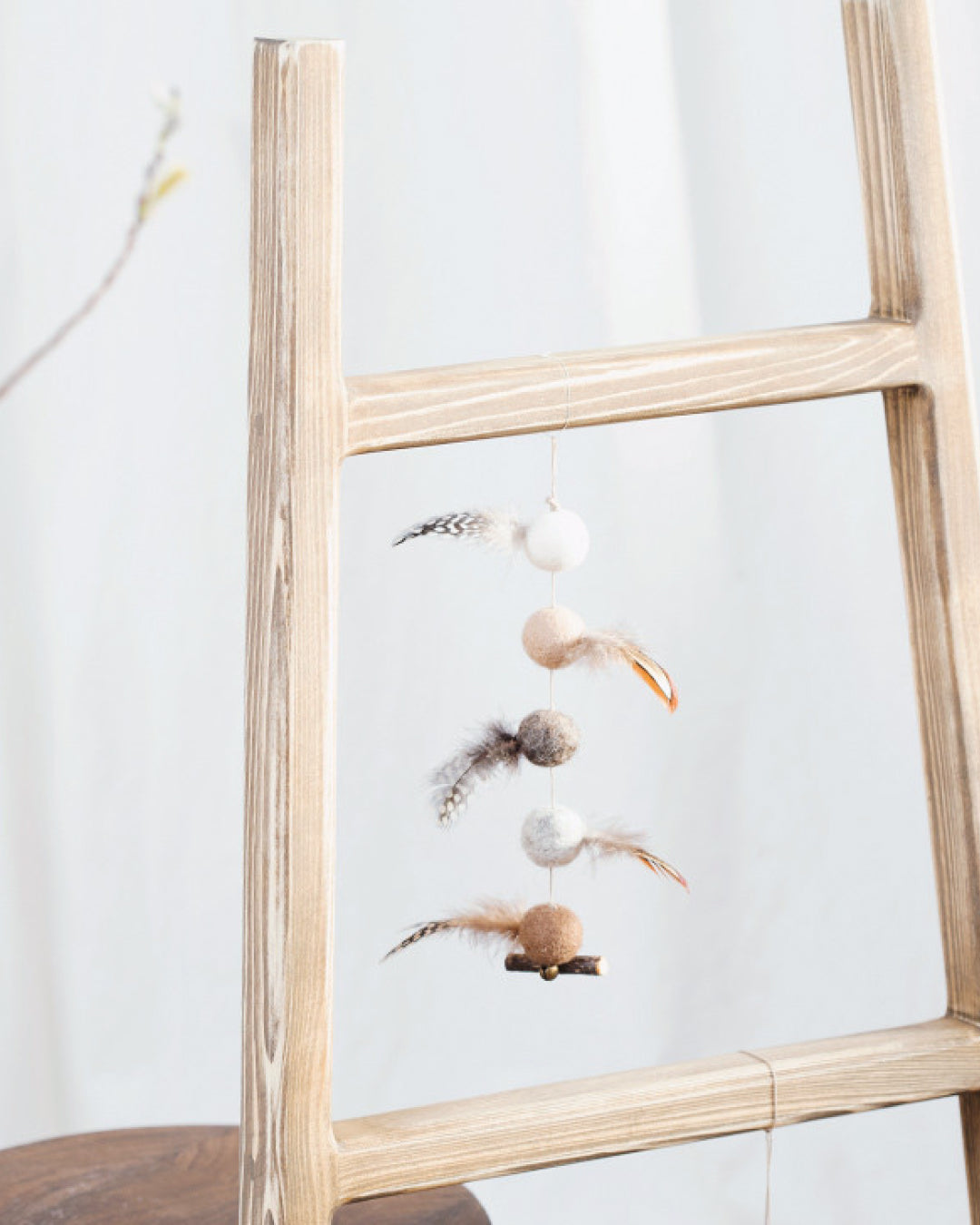 Leaving Bird Hanging Cat Toy